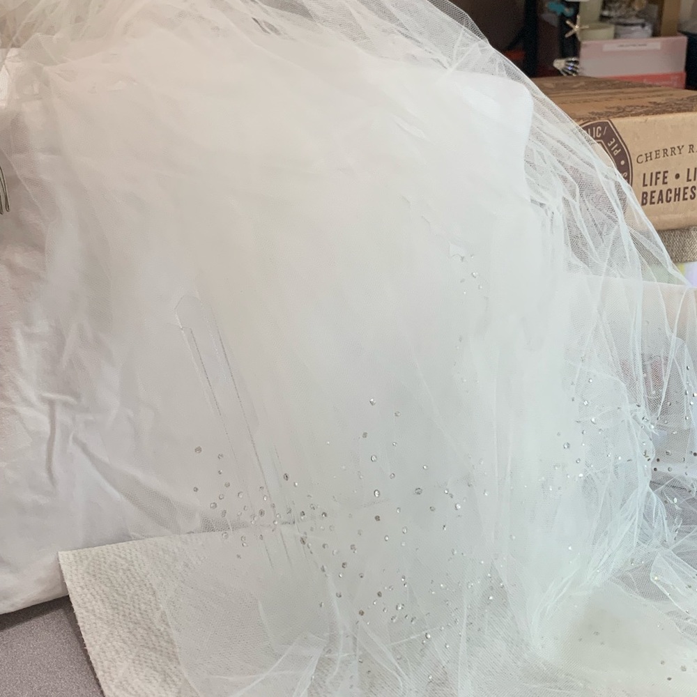 Gently used wedding veil with rhinestones